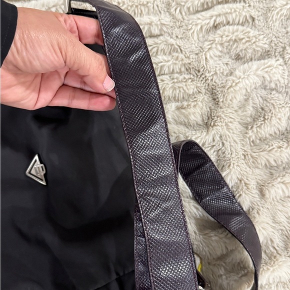 Vintage Bottega Veneta Black Nylon & Leather Crossbody Bag – Made in Italy - Picture 6 of 12